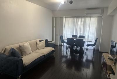 Apartament cu 3 camere în Central - 1