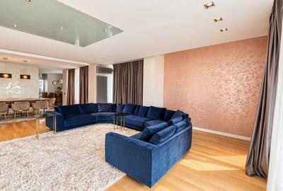 Apartament cu 4 camere, mobilat în Băneasa