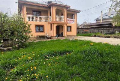 Casă cu 3 camere cu Teren 963 Mp în Miroslava