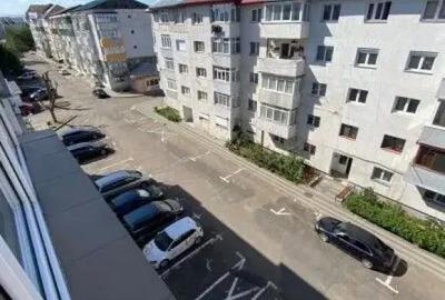 Apartament cu 3 camere decomandat în Central - 2