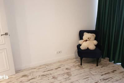 Casă cu 5 camere cu Teren 250 Mp în 1 Decembrie