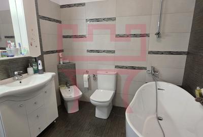 Casă individuală cu 5 camere cu Canalizare în Central - 13