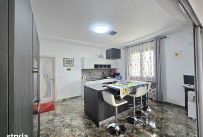 Casă cu 6 camere cu Teren 2000 Mp în Central