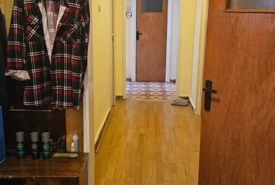 Apartament cu 3 camere decomandat în Titan - 1