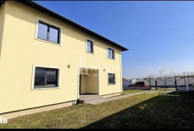 Casă cu 4 camere cu Teren 340 Mp în Central - 2