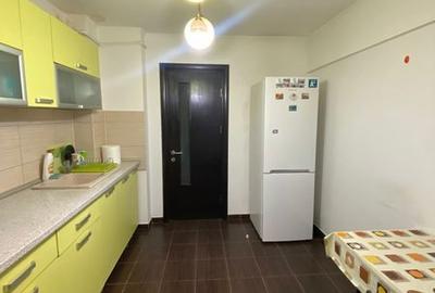 Garsonieră decomandată în Bradu - 4
