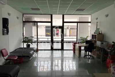 Spațiu comercial, de 70 mp, în Mărăști - 2