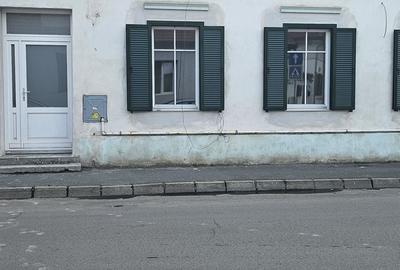Spațiu comercial, de 79 mp, în Central - 5