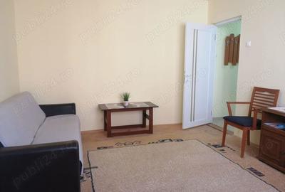 Apartament cu 2 camere semidecomandat, mobilat în Dacia