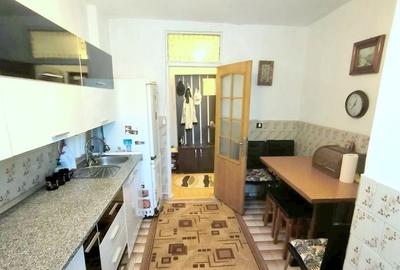 Apartament cu 3 camere decomandat în Tineretului - 5