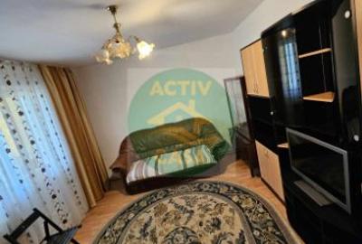 Apartament cu 3 camere decomandat în Roman - 2