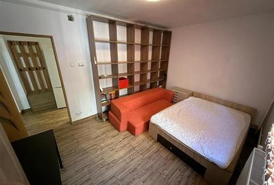 Garsonieră decomandată, mobilată în Tei - 1