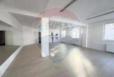 Apartament cu 5 camere semidecomandat în Vest - 2