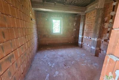Apartament cu 2 camere decomandat în Gorjului - 3