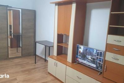 Garsonieră în Titan