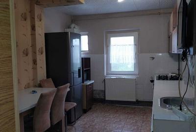 Apartament cu 3 camere decomandat în Steaua - 6