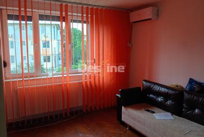 Apartament cu 2 camere decomandat, mobilat în Calea Severinului