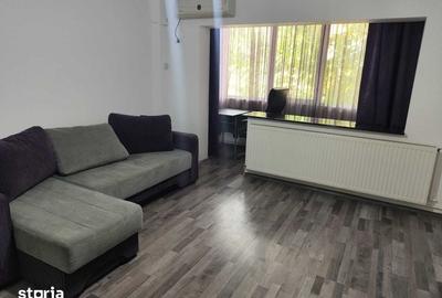 Casă cu 2 camere decomandat cu Teren 60 Mp în Central