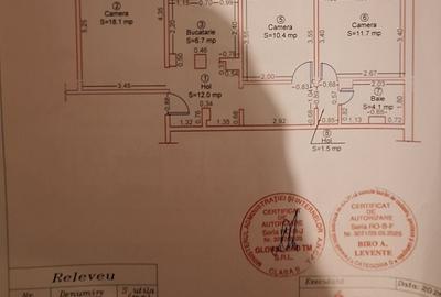 Apartament cu 3 camere decomandat în Baba-Dochia