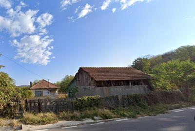 Casă cu 2 camere cu Teren 1000 Mp în Săsenii Vechi - 4