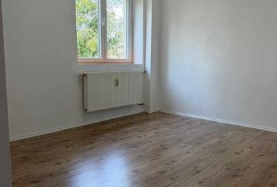 Apartament cu 2 camere decomandat în Titan