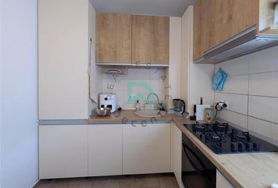 Apartament cu 3 camere decomandat în Tractorul - 15