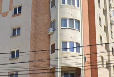 Apartament cu 2 camere decomandat în Central - 1