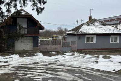 Casă cu 4 camere în Central