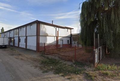 Spațiu industrial, de 928 mp, în Săgeata