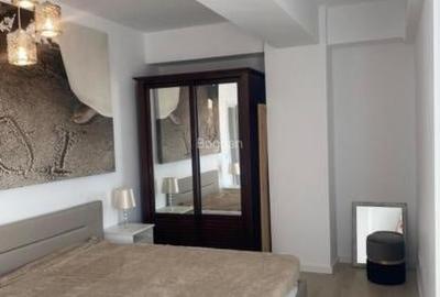 Apartament cu 3 camere decomandat, mobilat în Băneasa