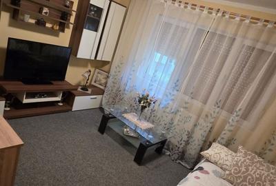 Apartament cu 2 camere semidecomandat în Micro 16