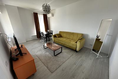 Apartament cu 2 camere decomandat, mobilat în Politehnica