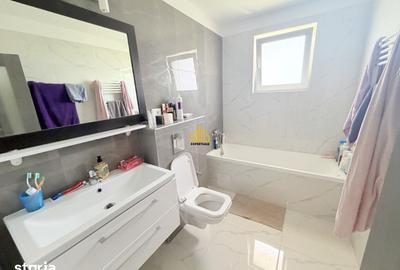 Casă cu 4 camere cu Teren 270 Mp în Central - 9