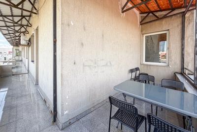 Penthouse cu 5 camere decomandat, mobilat în Central - 17