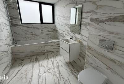 Apartament cu 3 camere semidecomandat în Odăile