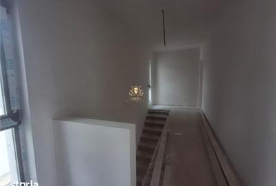 Casă cu 4 camere cu Teren 500 Mp în Miroslava - 1