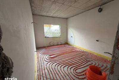Casă cu 5 camere cu Teren 500 Mp în Malu Mare - 13