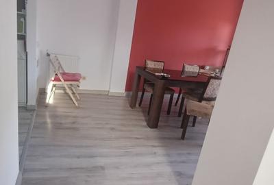 Casă cu 3 camere cu Teren 108 Mp în Vatra Luminoasă