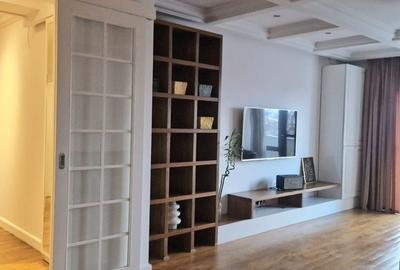 Apartament cu 3 camere în Ultracentral