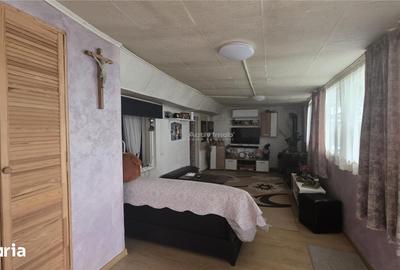 Casă cu 3 camere cu Teren 372 Mp în Siloz