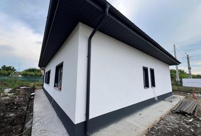 Casă individuală cu 4 camere cu Teren 400 Mp în Rediu - 3