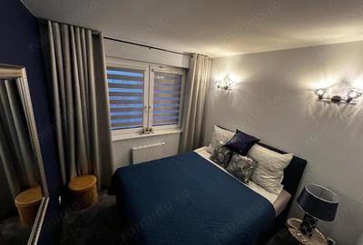 Apartament cu 3 camere decomandat în P-ța Universității - 1