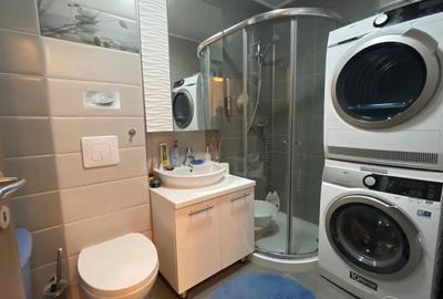 Apartament cu 3 camere semidecomandat, mobilat în Decebal - 10