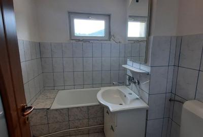 Apartament cu 2 camere decomandat în Central - 9