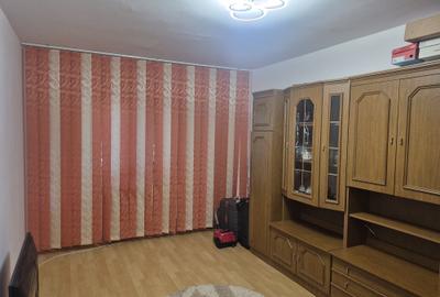 Apartament cu 3 camere decomandat în Florești - 8