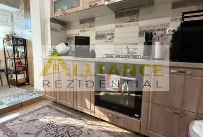 Apartament cu 4 camere decomandat în Exterior Vest