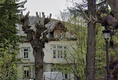 Casă cu 2 camere cu Canalizare în Central