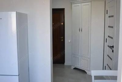 Garsonieră decomandată în Lunei