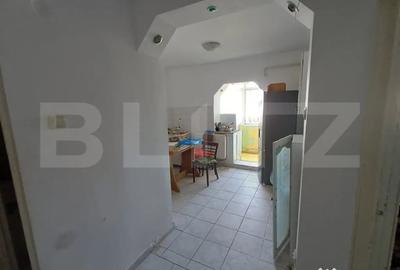 Apartament cu 3 camere decomandat în Debarcader