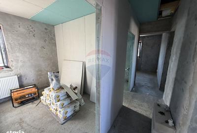 Casă cu 4 camere în Câmpineanca